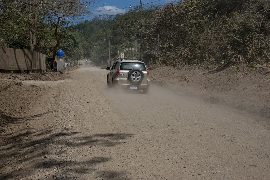 DSC_2247.jpg - Main road
