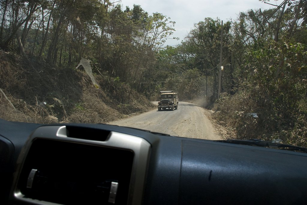 DSC_2418.jpg - The quest for some petrol for our 4x4