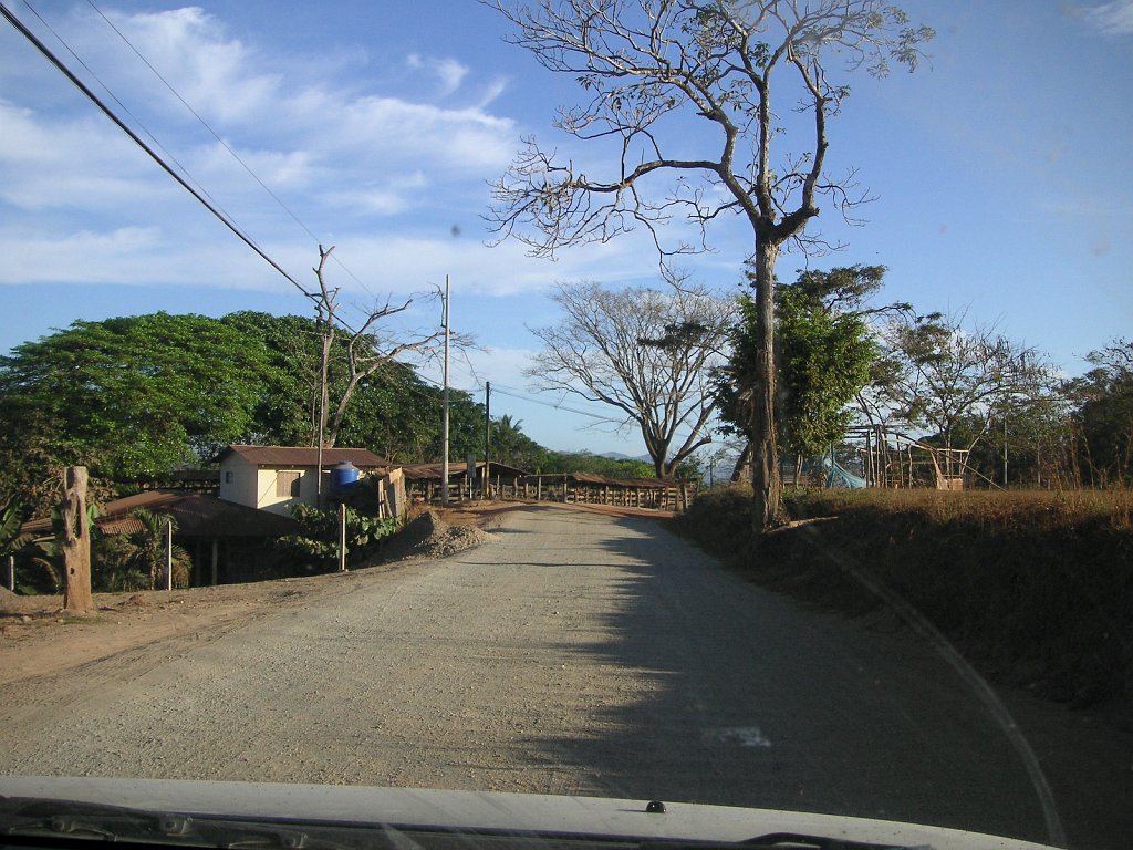 PICT0029.jpg - Our drive to Tambor Airport
