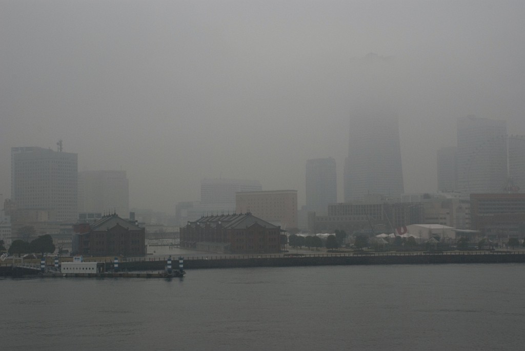 073_5450.jpg - Yokohama Fogged In