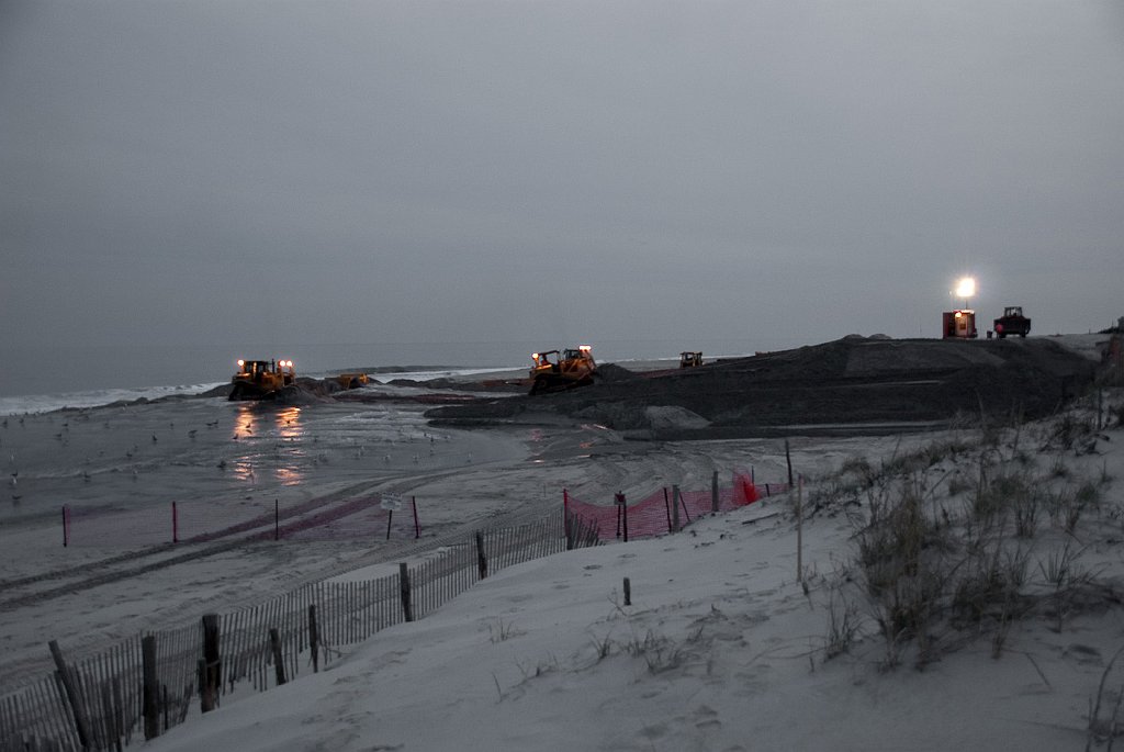 DSC_6871.jpg - As night falls the work continues.