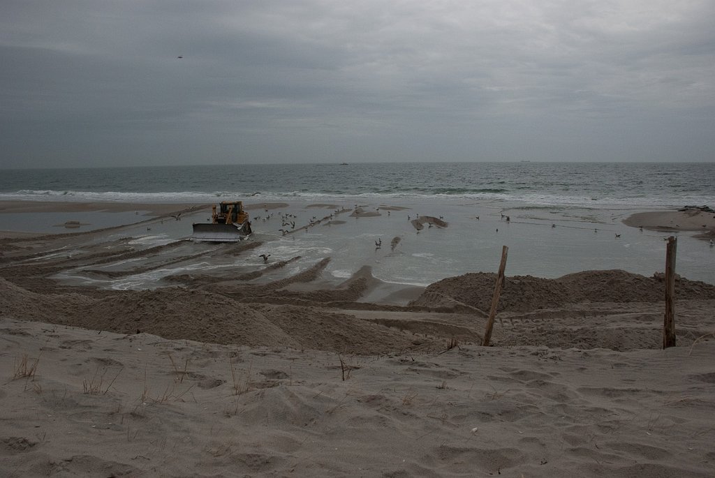 DSC_7614.jpg - The Boro has been pushing sand up at the south end of town.