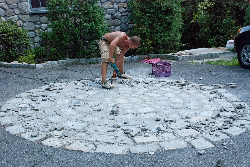 DSC_8723.jpg - Changing the scene, let's repoint that lousy driveway medallion.