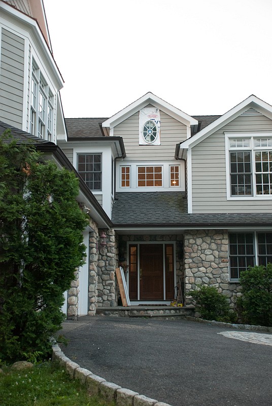 DSC_9569.jpg - I am not sure that the oval window is at the right elevation.  We may raise it slightly.