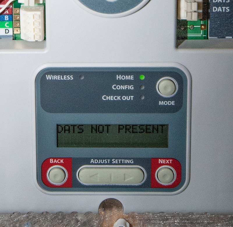 DSC_2800-2.jpg - I queried the HZ322 system's diagnostic routine and got this message: "DATS NOT INSTALLED." Is this some programer's idea of a joke, or is there a D.A.T. System that is not working?